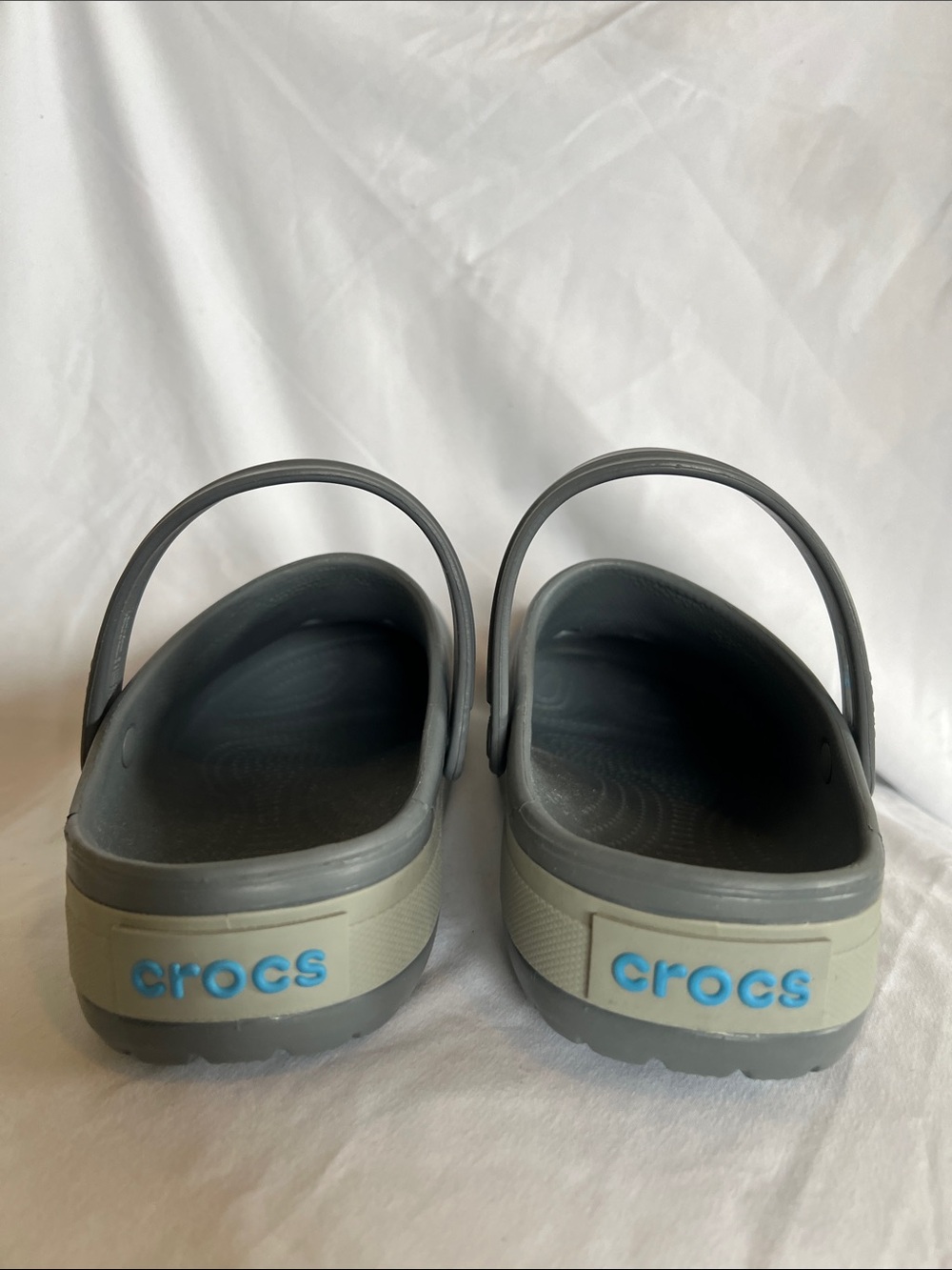 Mens Gray Waterproof Clogs with Light Blue Trim New Without Tags Never Worn - Picture 3 of 6